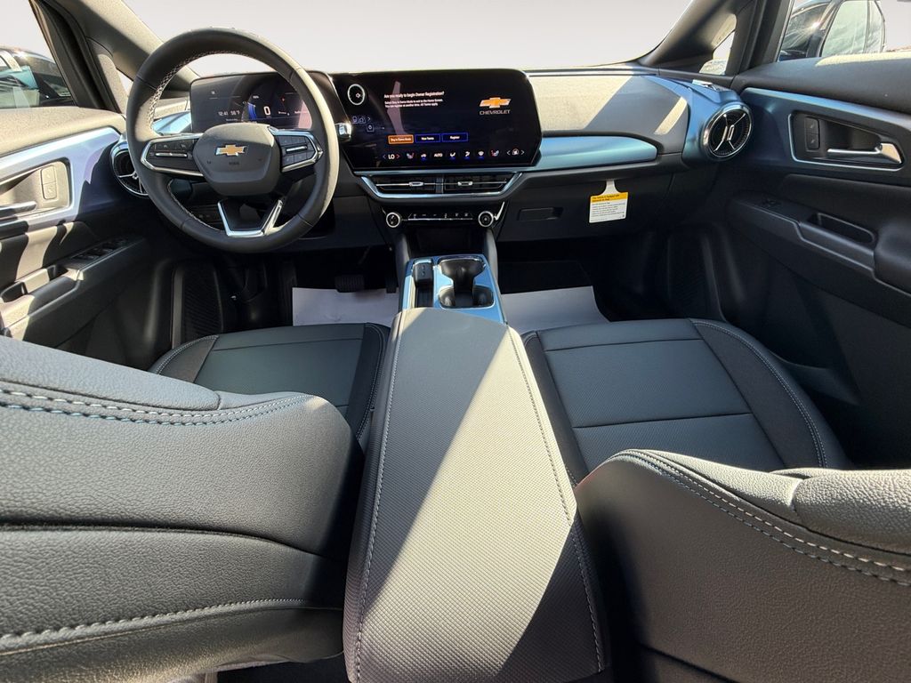 2026 Chevrolet Equinox EV 2LT - Photo 18