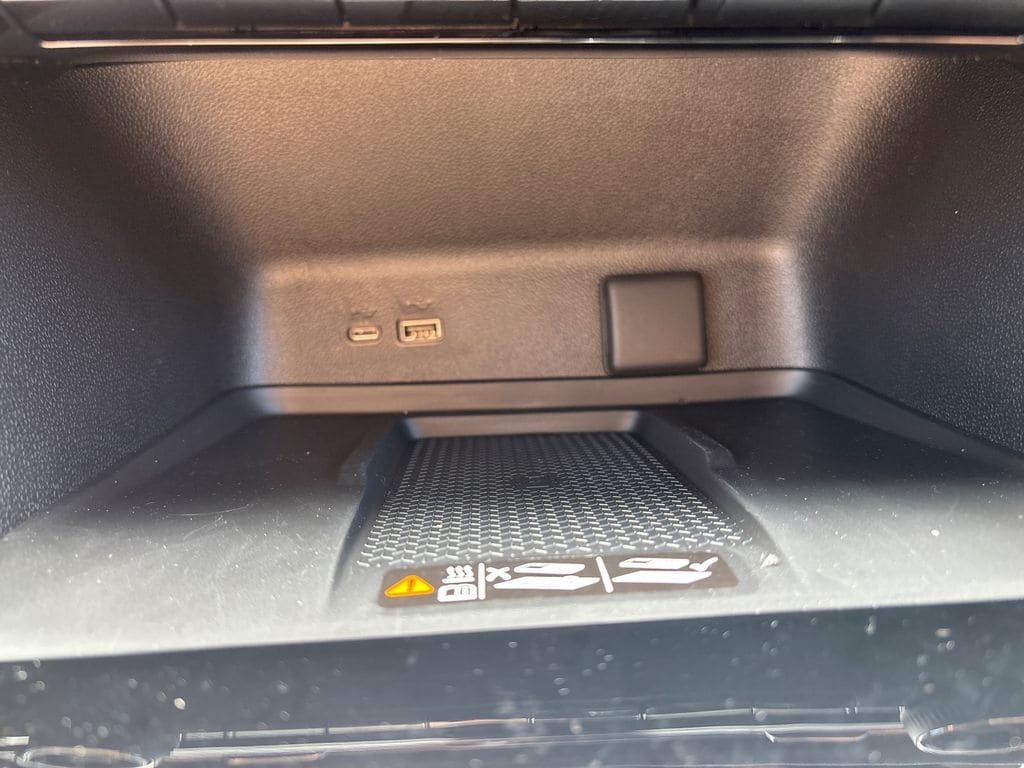 2027 Chevrolet Traverse Z71 - Photo 28
