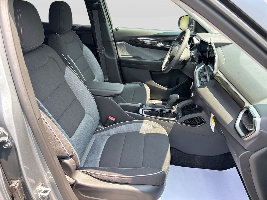 2026 Chevrolet Trailblazer LS - Photo 27