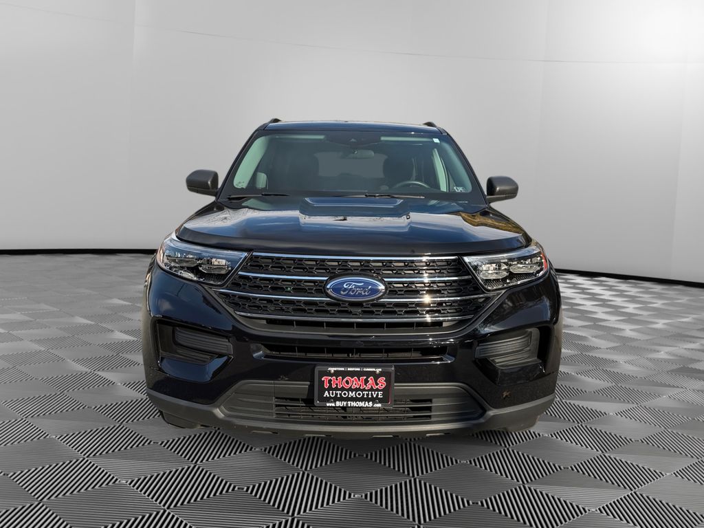 2024 Ford Explorer XLT photo 2