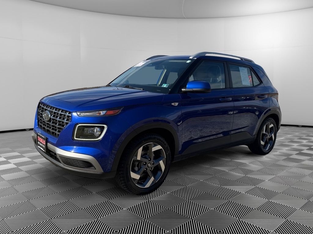 Used 2023 Hyundai Venue Limited SUV