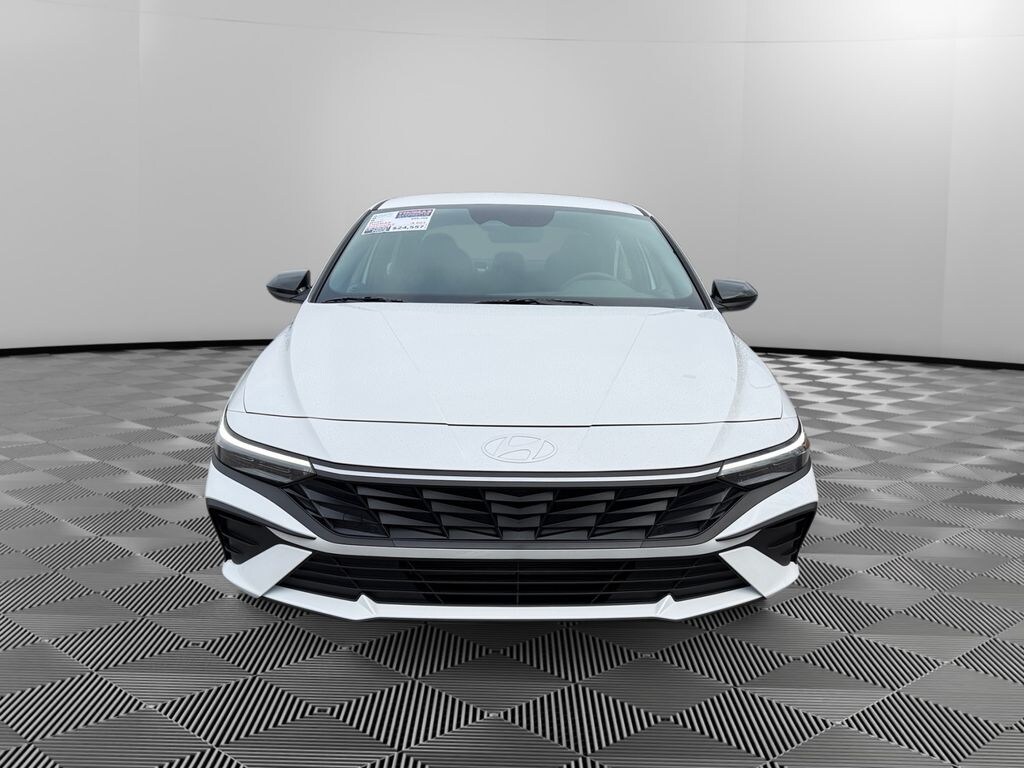 Certified 2025 Hyundai Elantra SEL Sport Sedan