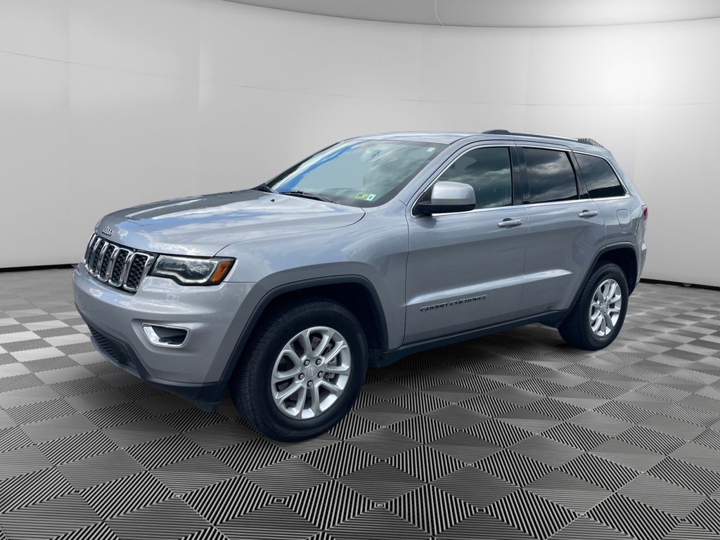 2021 Jeep Grand Cherokee Laredo E photo 3