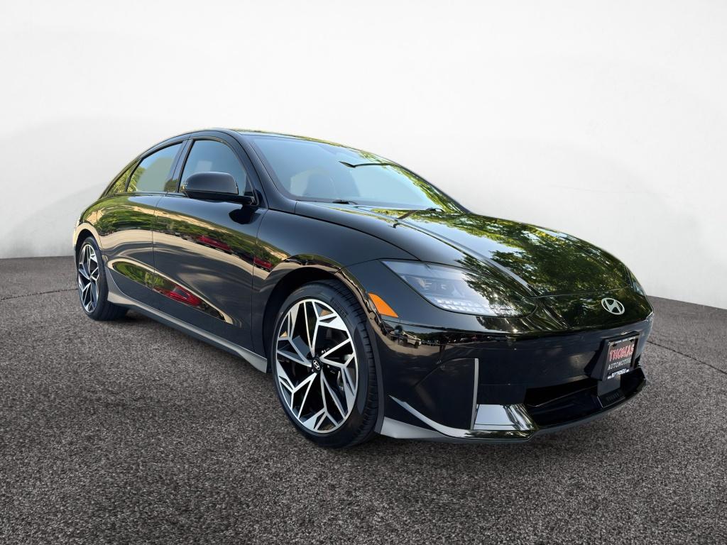 2023 Hyundai Ioniq 6 Limited RWD's photo