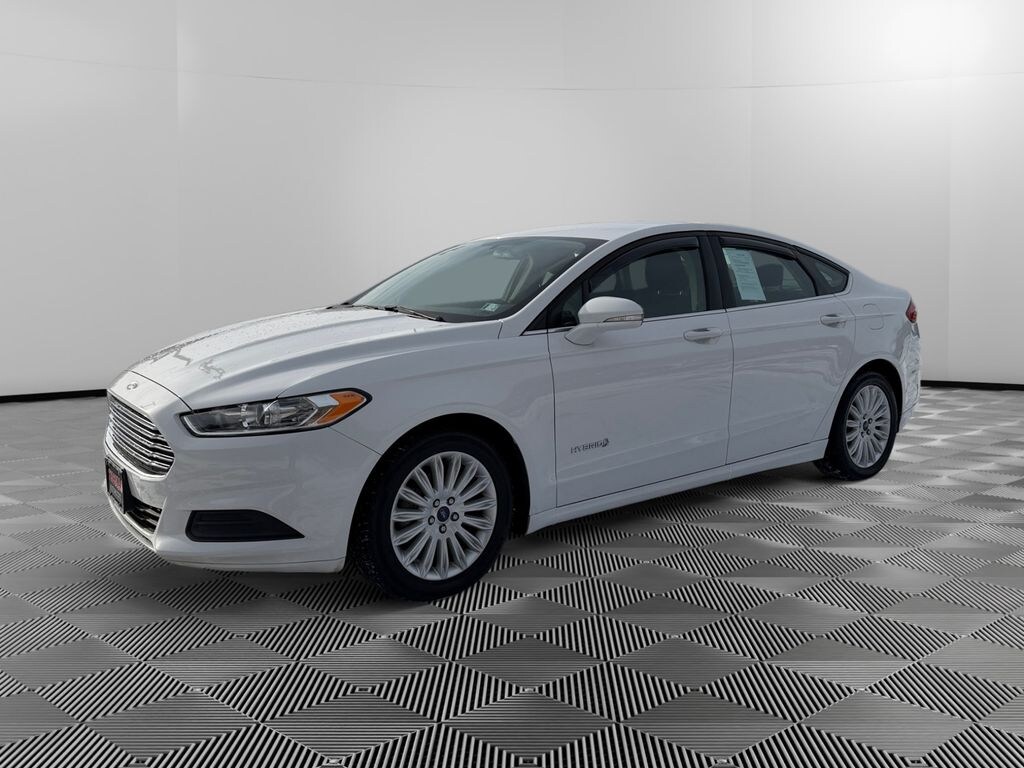Used 2016 Ford Fusion Hybrid SE Hybrid Sedan