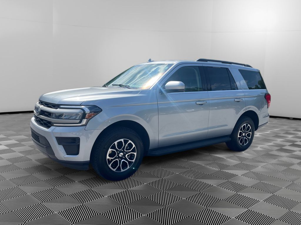2024 Ford Expedition XLT photo 3