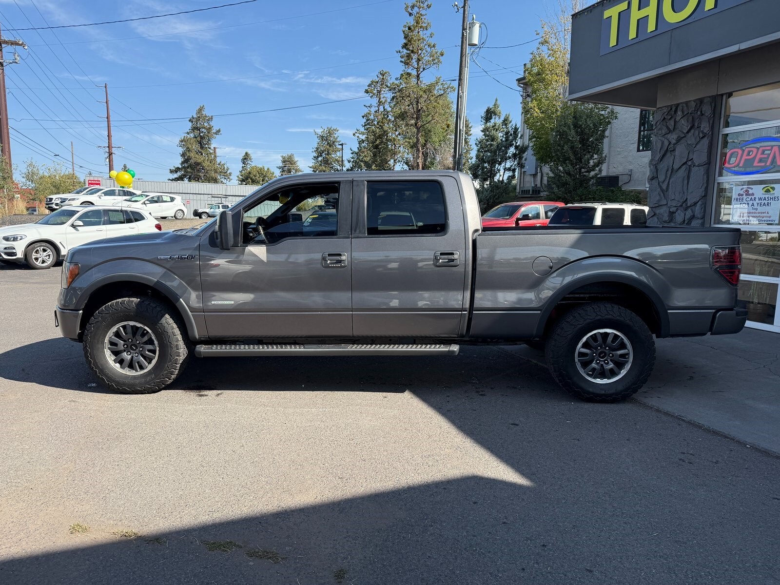 2011 Ford F-150 FX4 photo 2