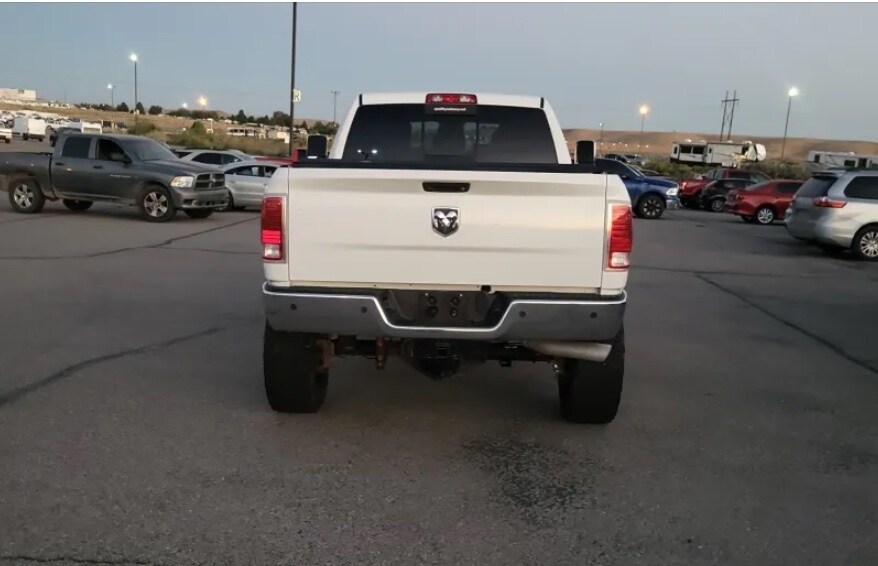 2015 Ram 3500 Laramie photo 3