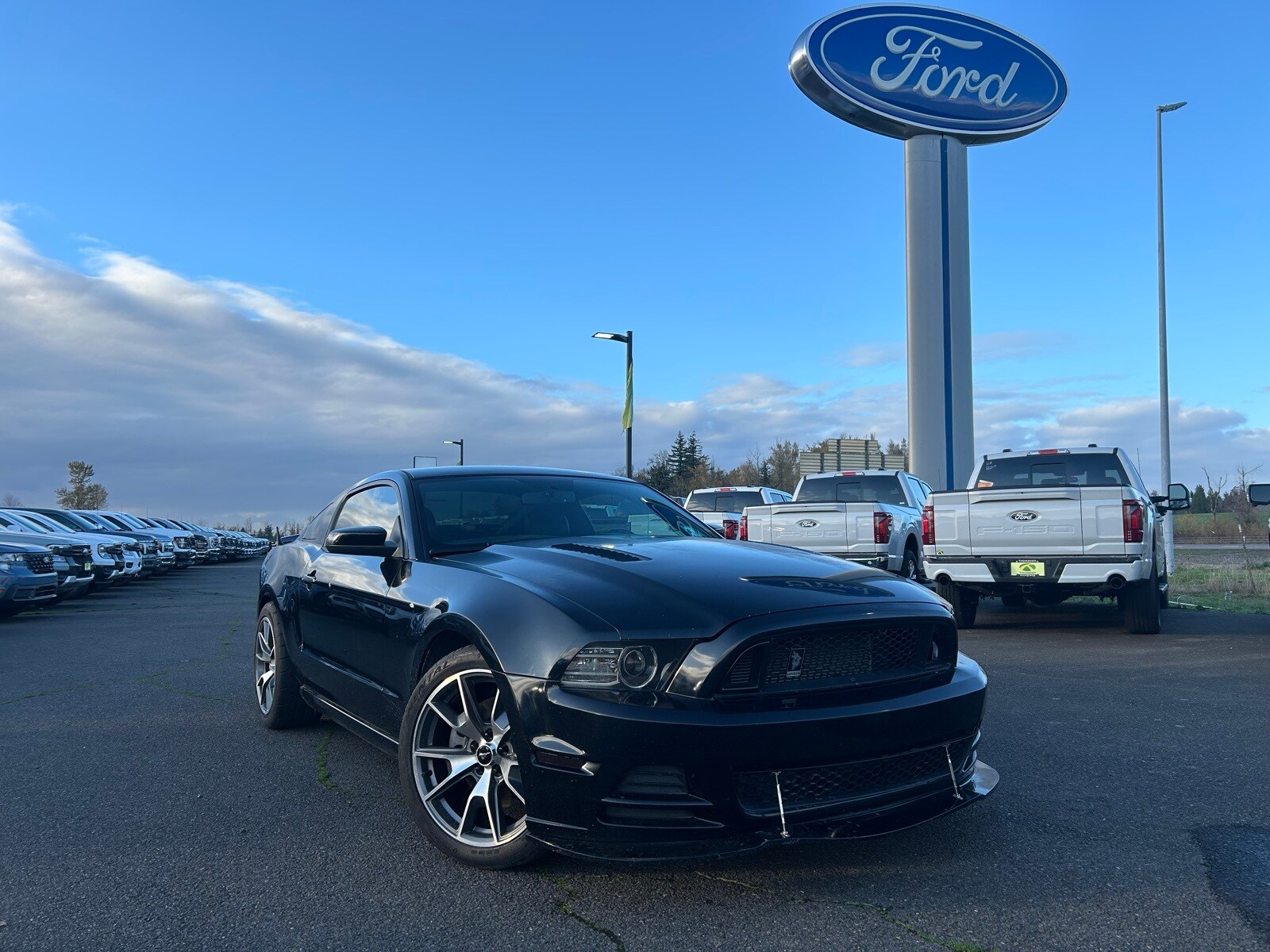 2013 Ford Mustang GT Premium photo 2