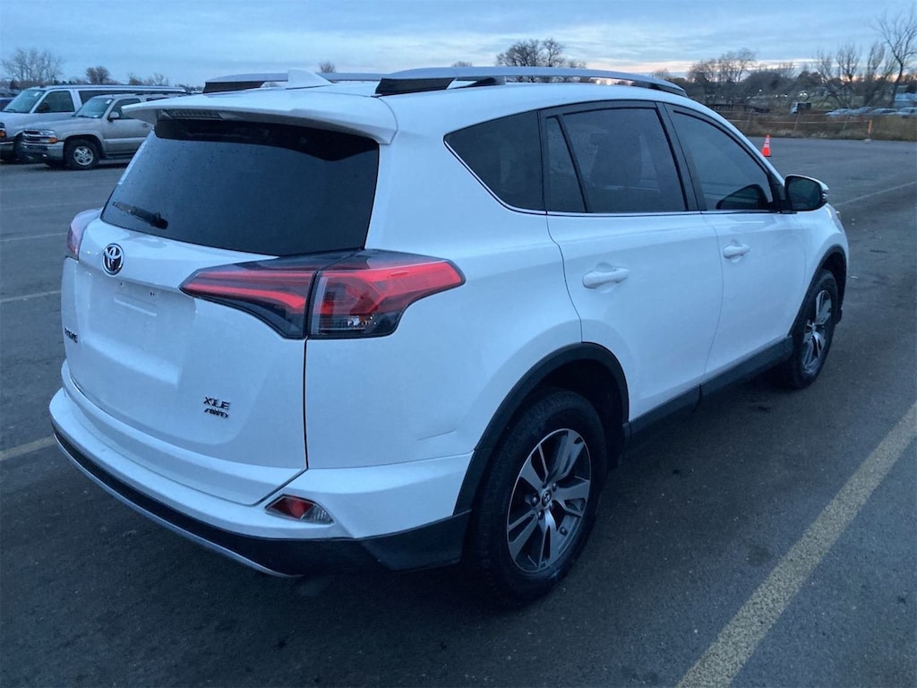 Used 2018 Toyota RAV4 XLE SUV