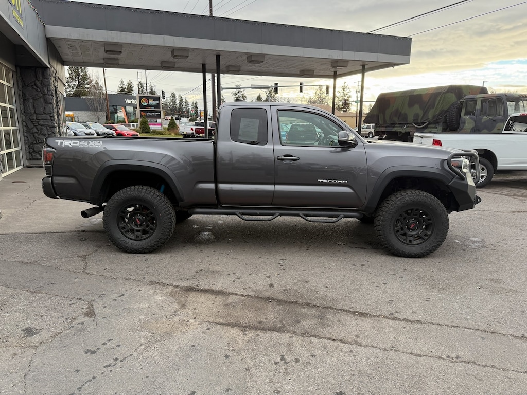 Used 2018 Toyota Tacoma TRD Off Road V6 Truck Access Cab