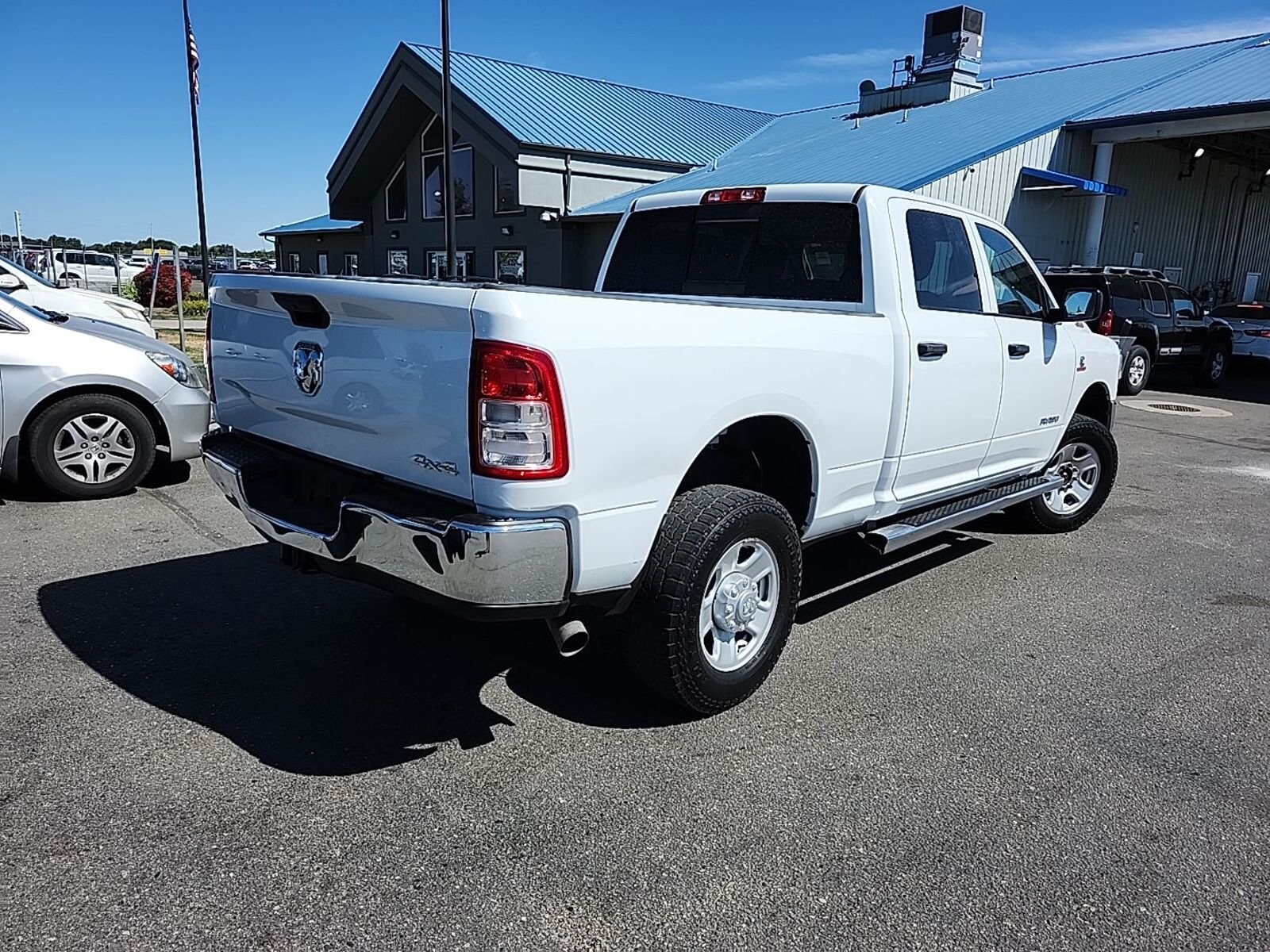 2020 Ram 2500 Tradesman photo 2
