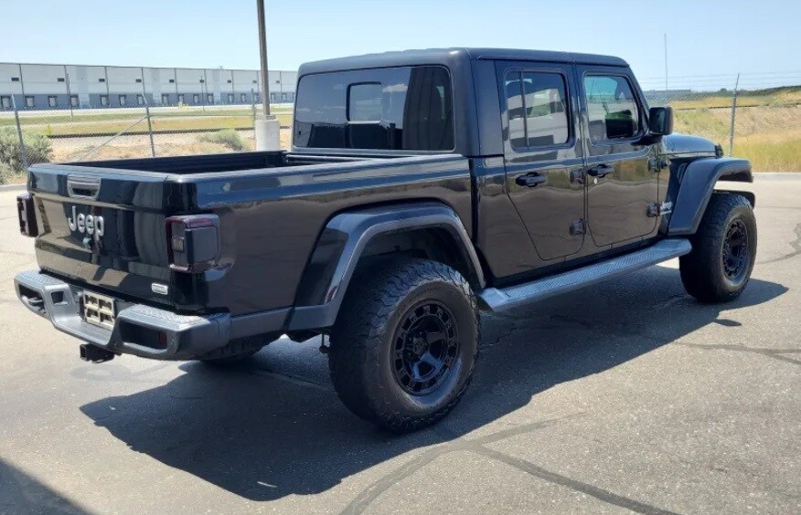 2020 Jeep Gladiator Overland photo 3