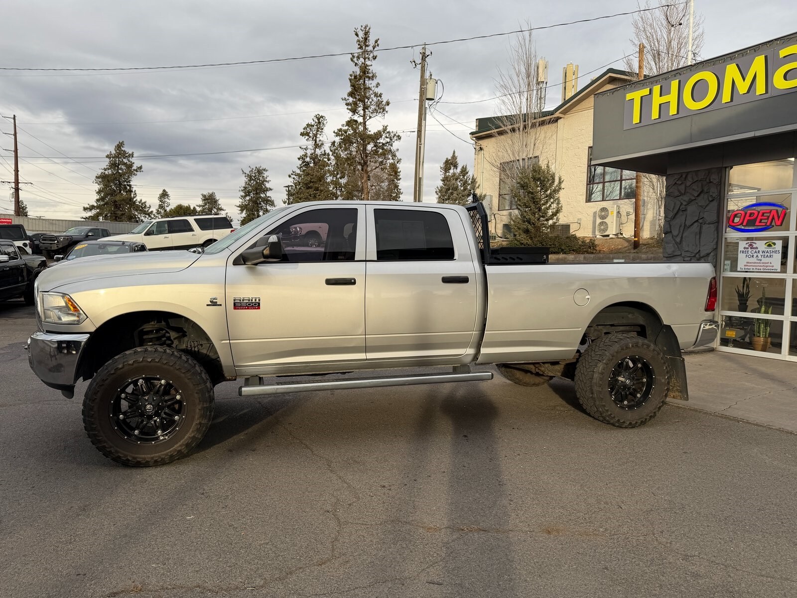 2012 Ram 3500 ST photo 3