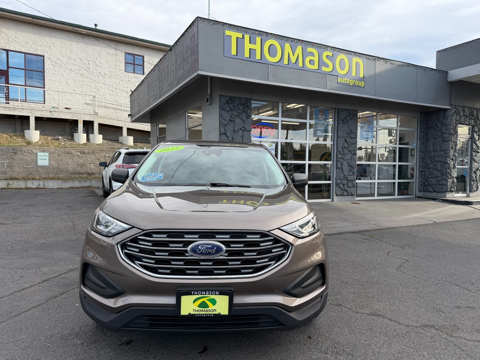 2019 Ford Edge SE's photo