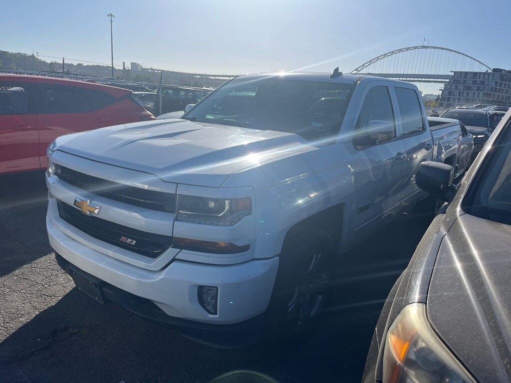 Used 2018 Chevrolet Silverado 1500 LT Truck Crew Cab