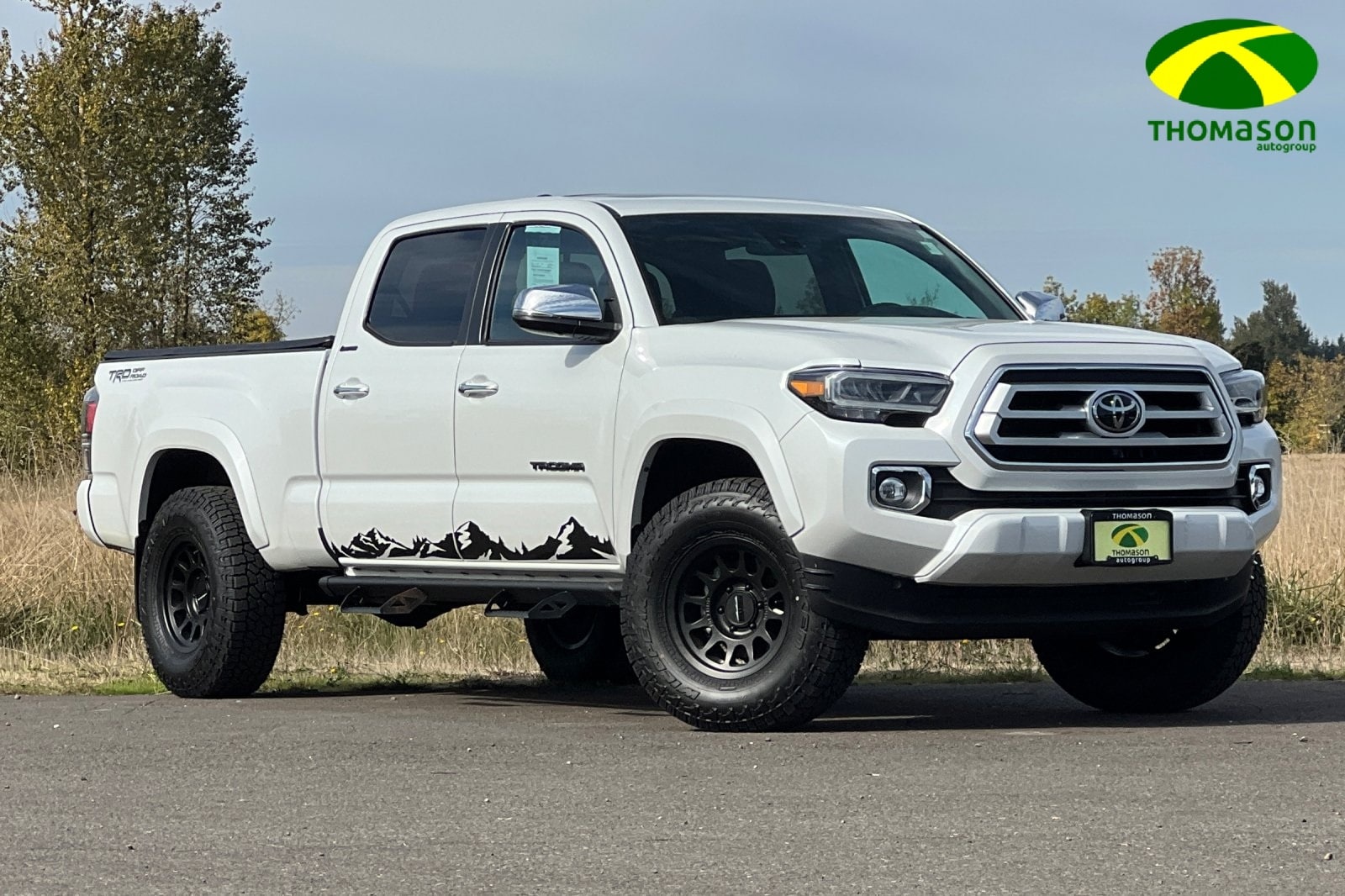 2023 Toyota Tacoma Limited's photo