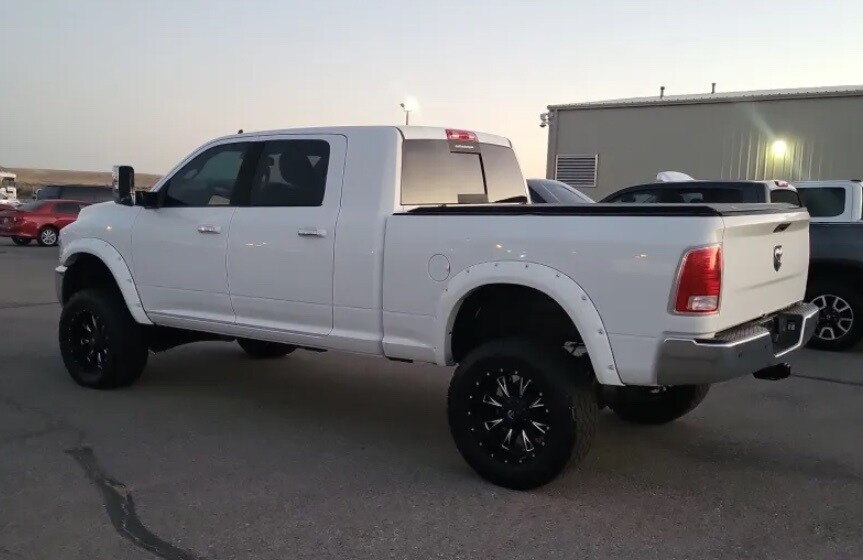 2015 Ram 3500 Laramie photo 2