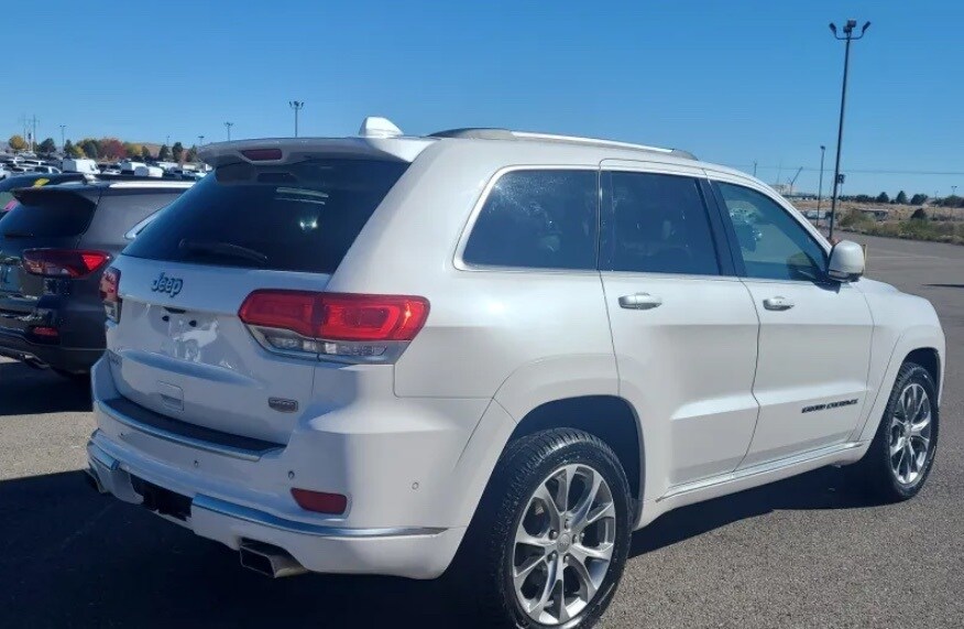 2019 Jeep Grand Cherokee Summit photo 2
