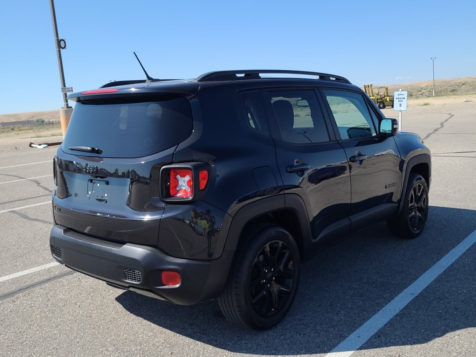 2016 Jeep Renegade Latitude photo 3
