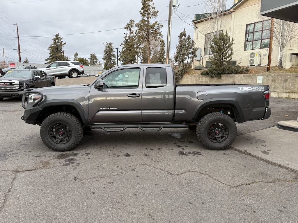 Used 2018 Toyota Tacoma TRD Off Road V6 Truck Access Cab