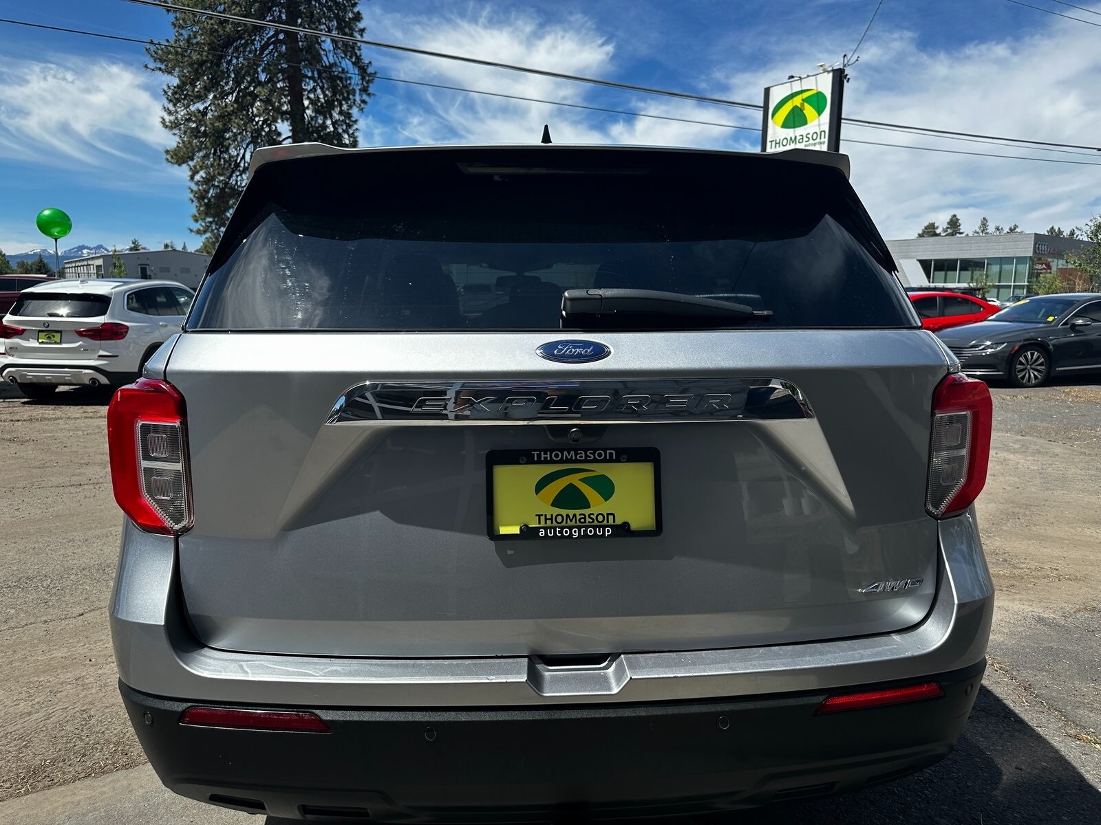 2021 Ford Explorer Base photo 3