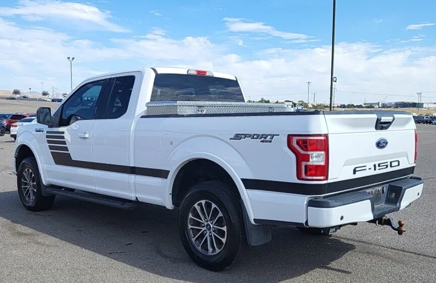 2018 Ford F-150 XLT photo 2