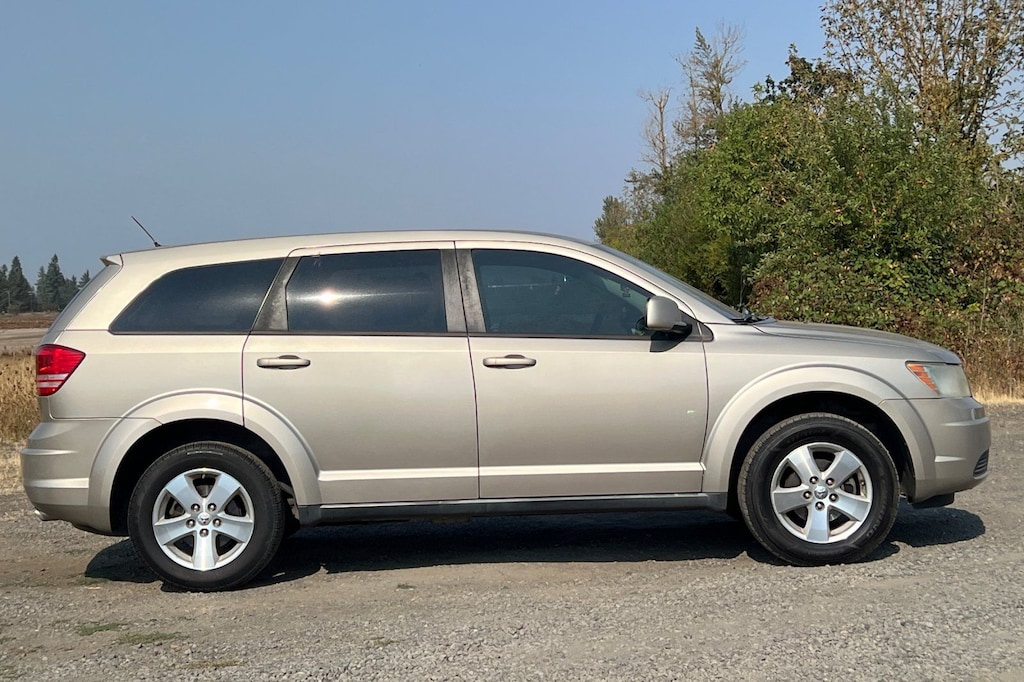 Used 2009 Dodge Journey SXT SUV