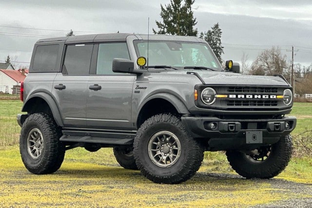 Used 2023 Ford Bronco 4-Door Black Diamond with VIN 1FMEE5BP8PLB10605 for sale in Aumsville, OR