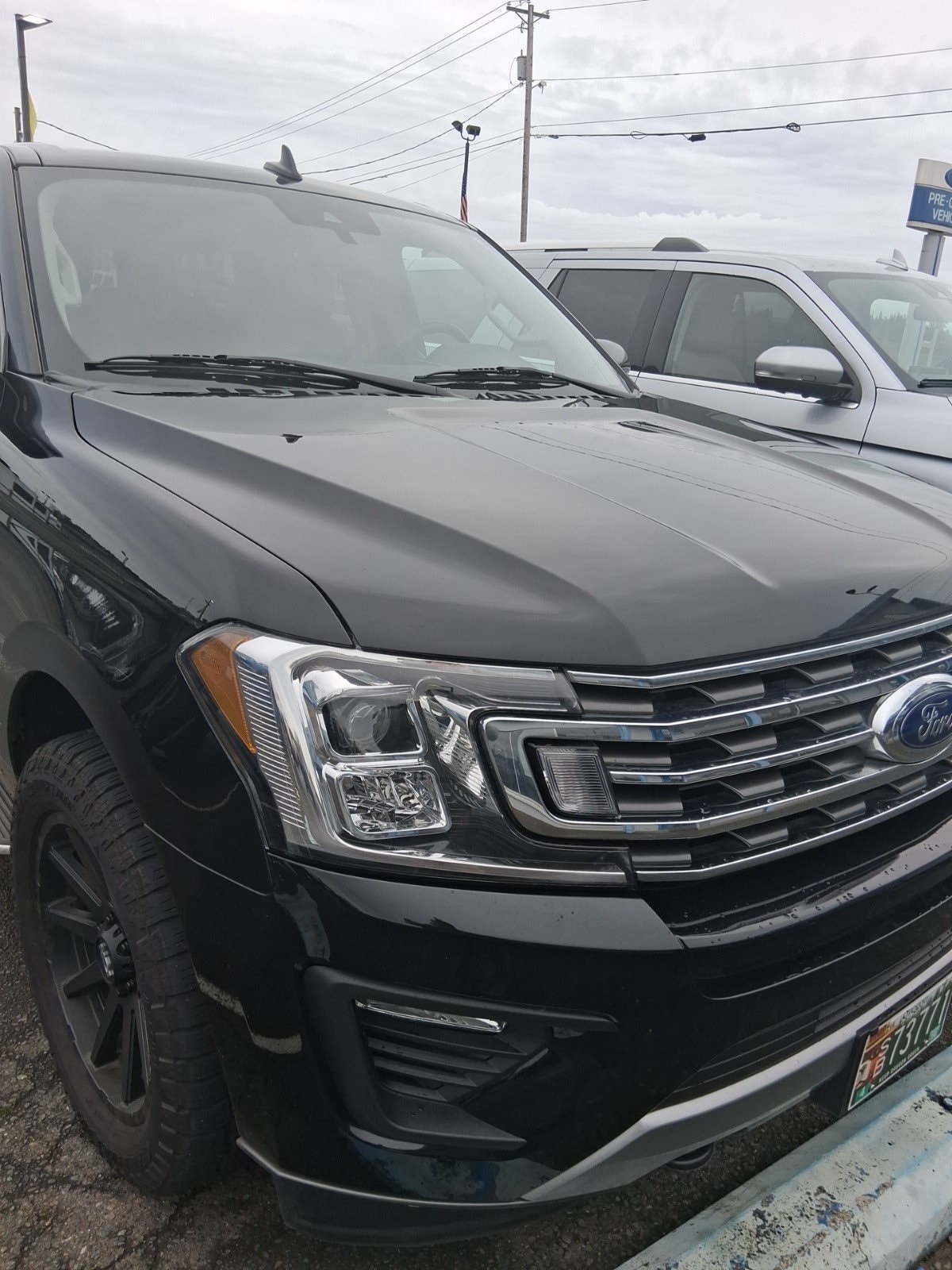 2020 Ford Expedition XLT's photo