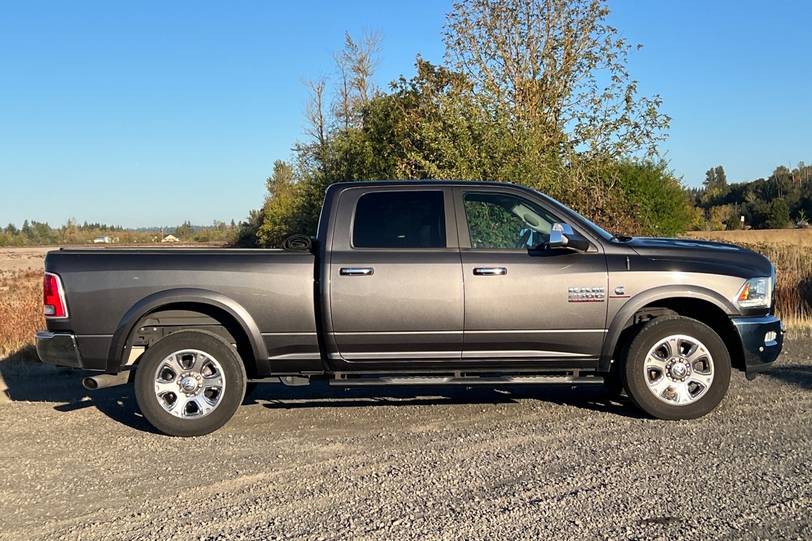 2018 Ram 2500 Laramie photo 2
