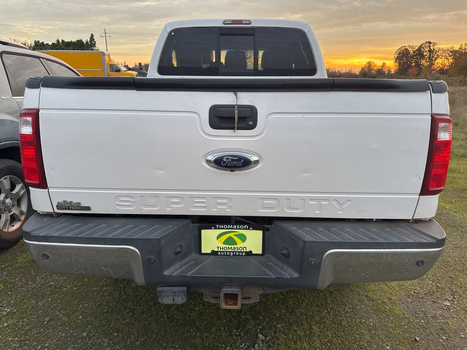 2013 Ford F-350 Lariat photo 2