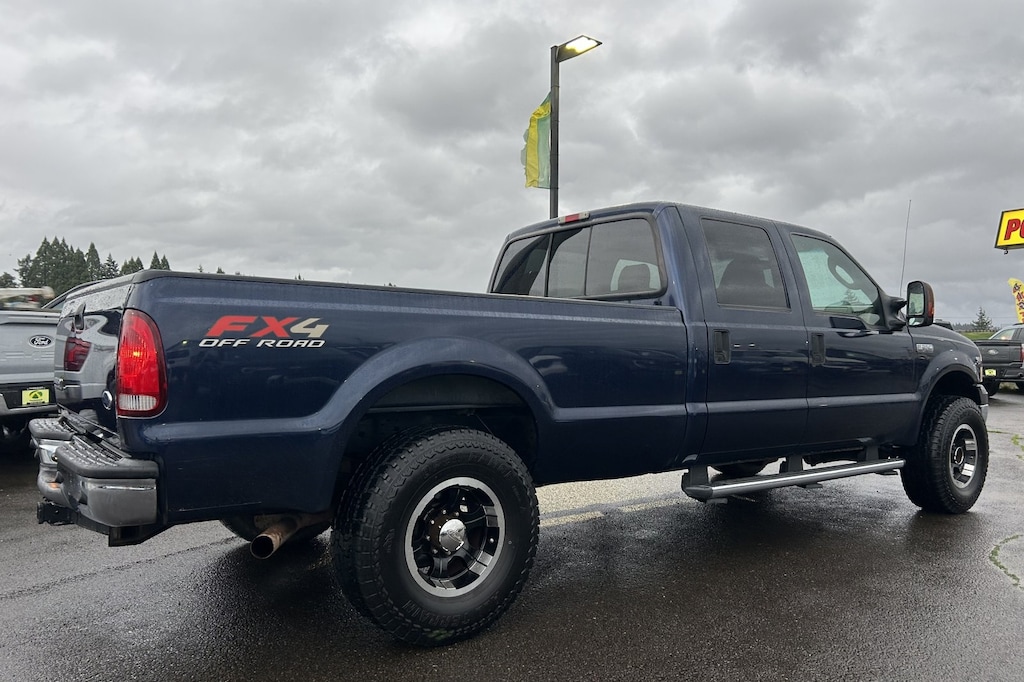 Used 2006 Ford F-250 Truck Crew Cab