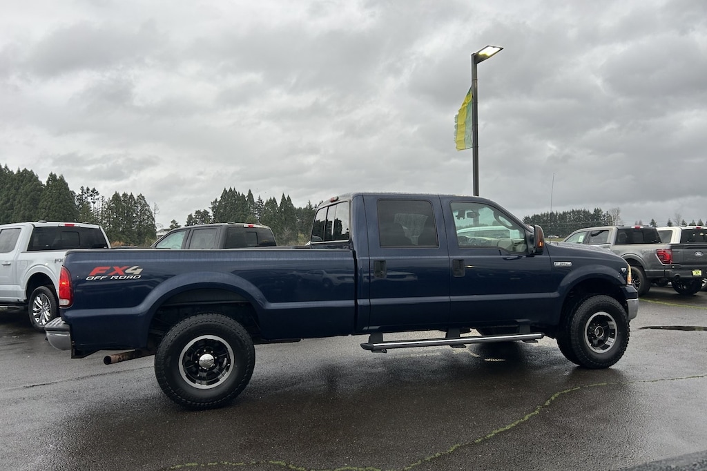Used 2006 Ford F-250 Truck Crew Cab