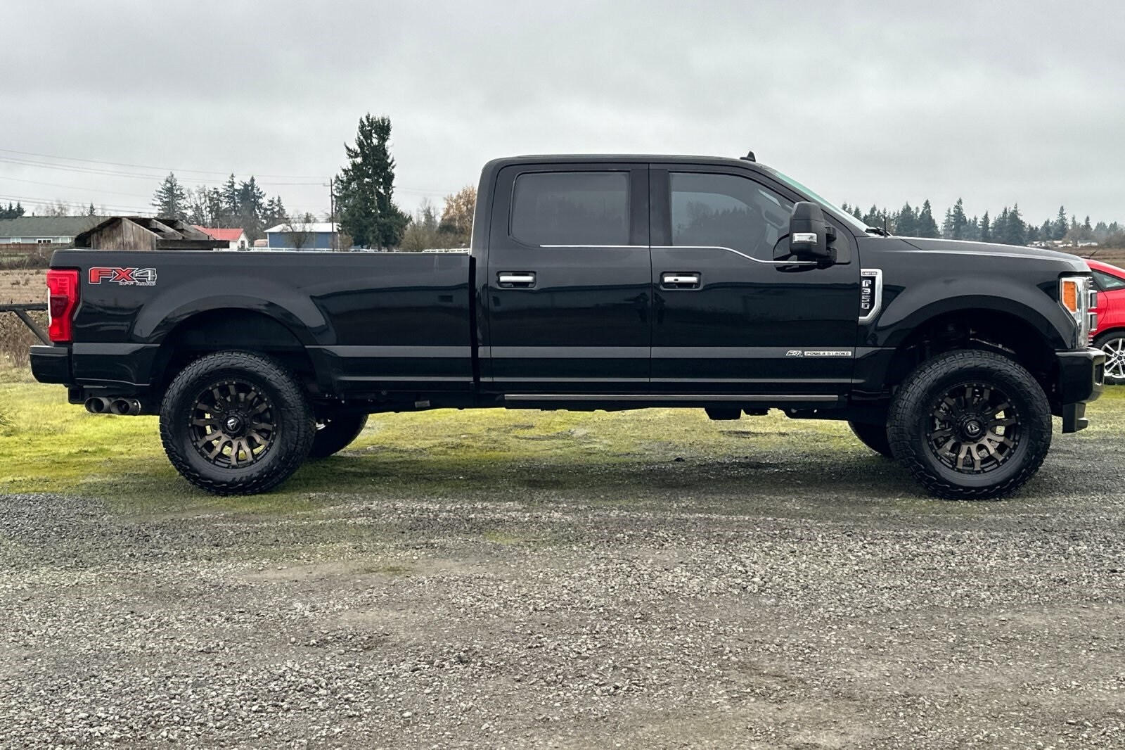2019 Ford F-350 Limited photo 2