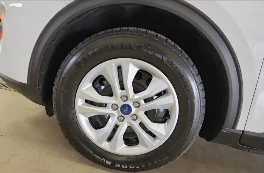 2020 Ford Escape S photo 3