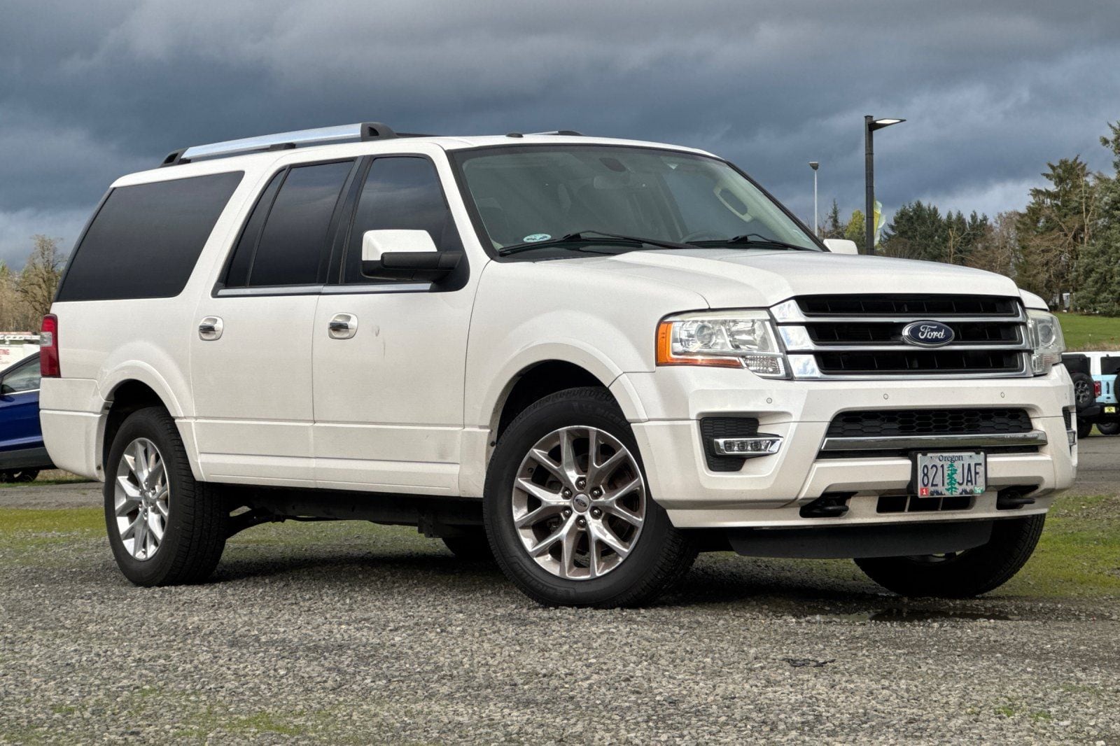 Used 2015 Ford Expedition Limited with VIN 1FMJK2AT5FEF50482 for sale in Aumsville, OR