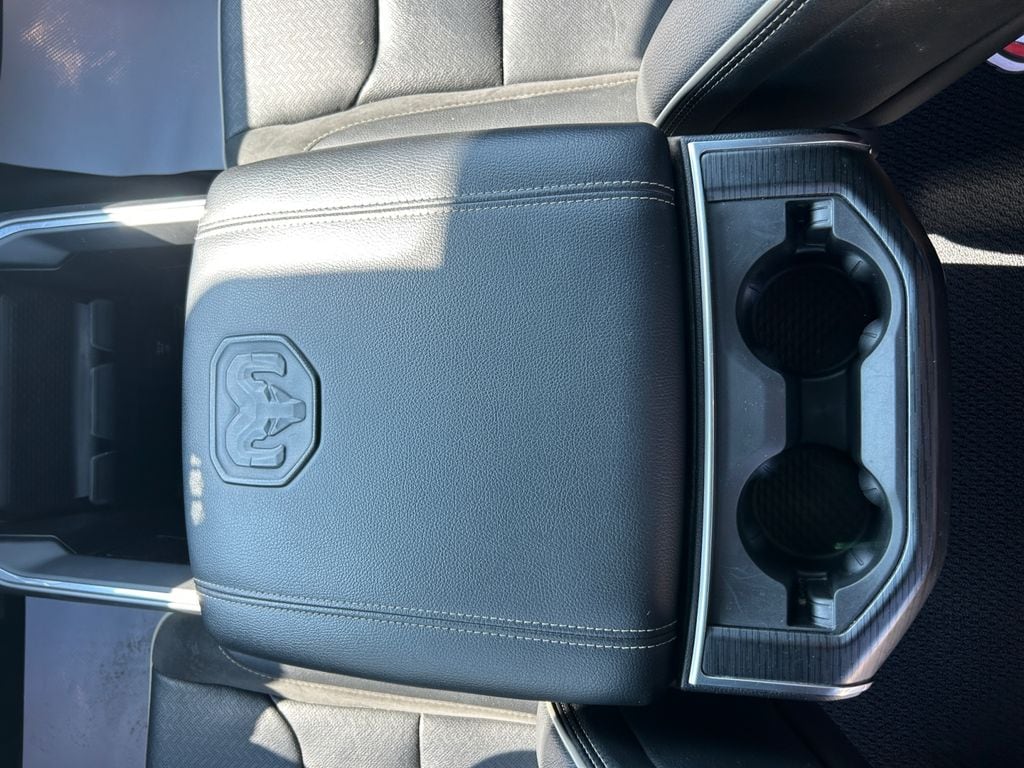 2024 RAM Ram 1500 Pickup Laramie - Photo 25