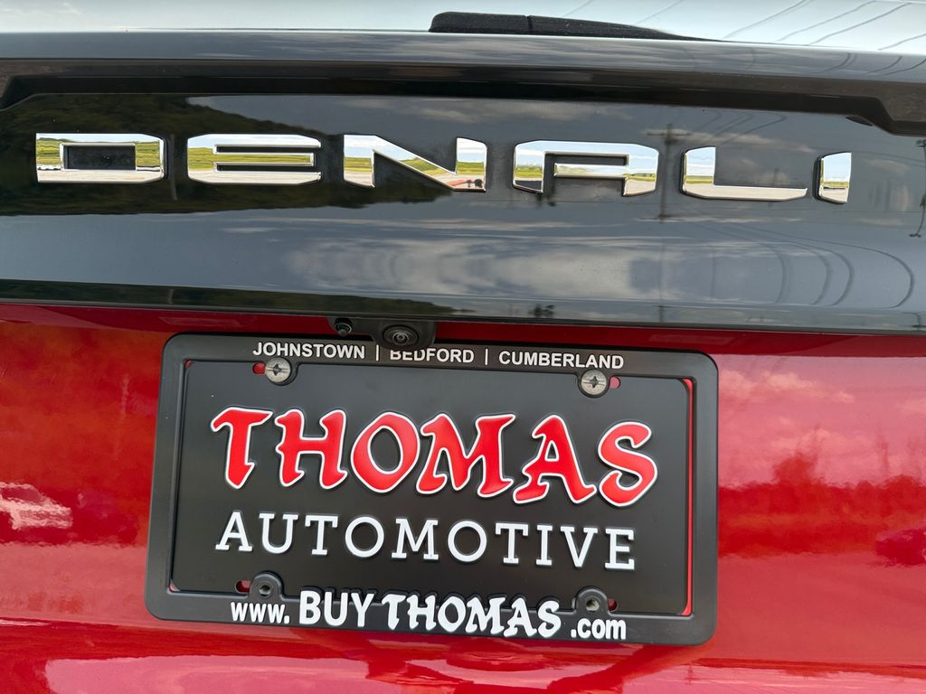 2024 GMC Acadia Denali - Photo 12