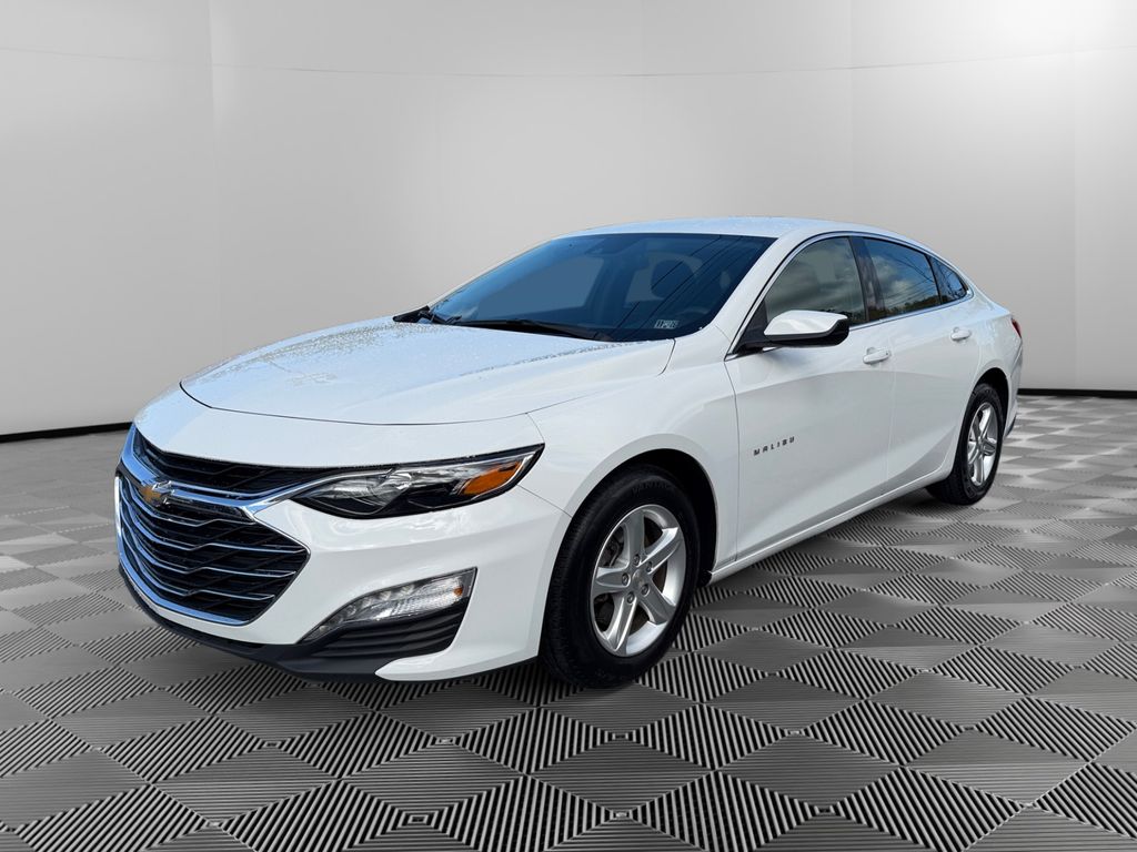 2024 Chevrolet Malibu 1LT photo 3