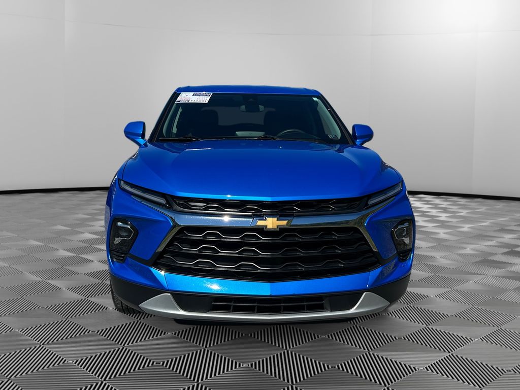 2025 Chevrolet Blazer 2LT photo 2