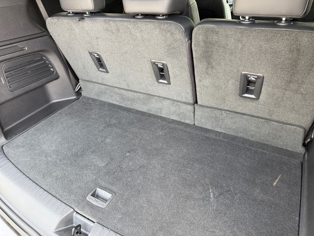 2024 GMC Acadia Denali - Photo 26