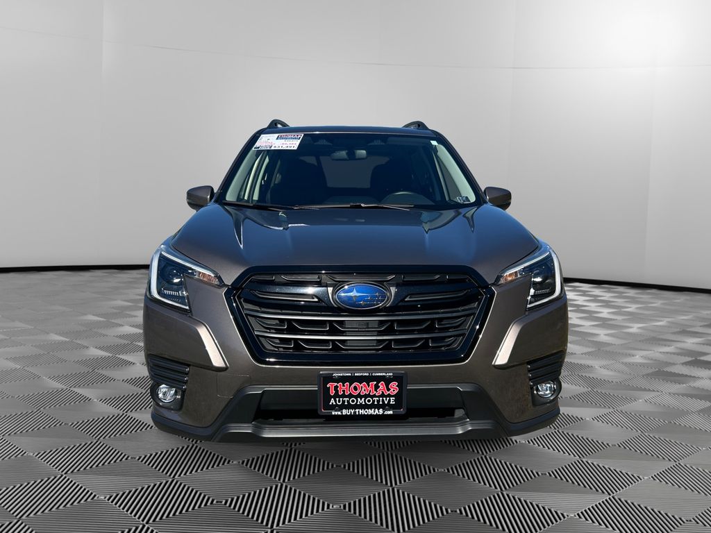 2024 Subaru Forester Limited photo 2