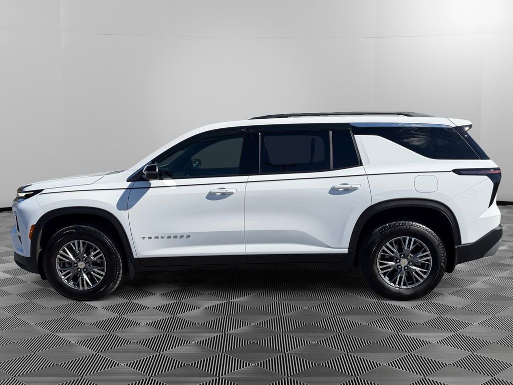 Used 2025 Chevrolet Traverse AWD LT SUV