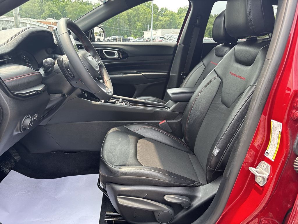 2025 Jeep Compass Trailhawk - Photo 15