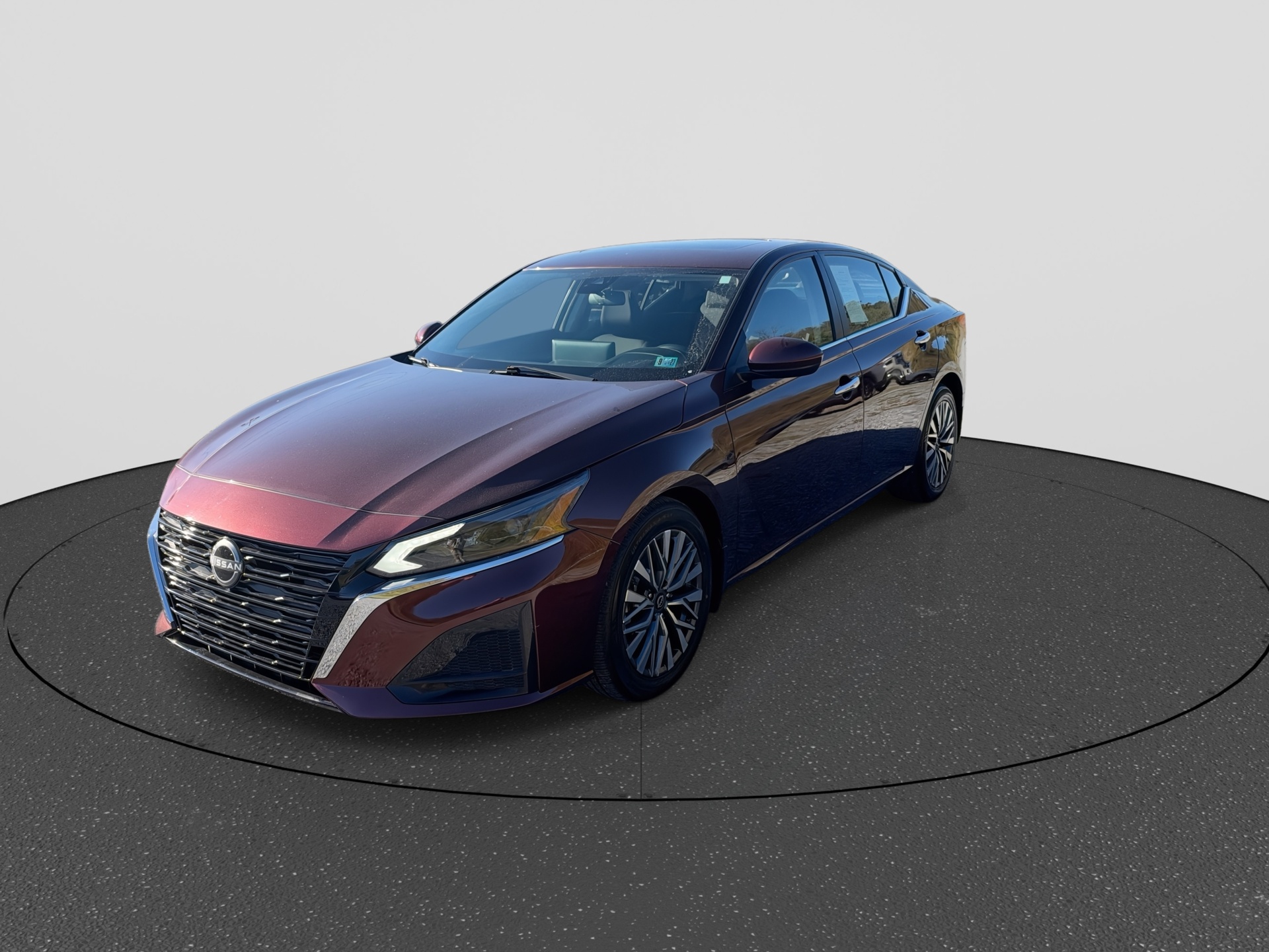 Used 2024 Nissan Altima 2.5 SV Sedan