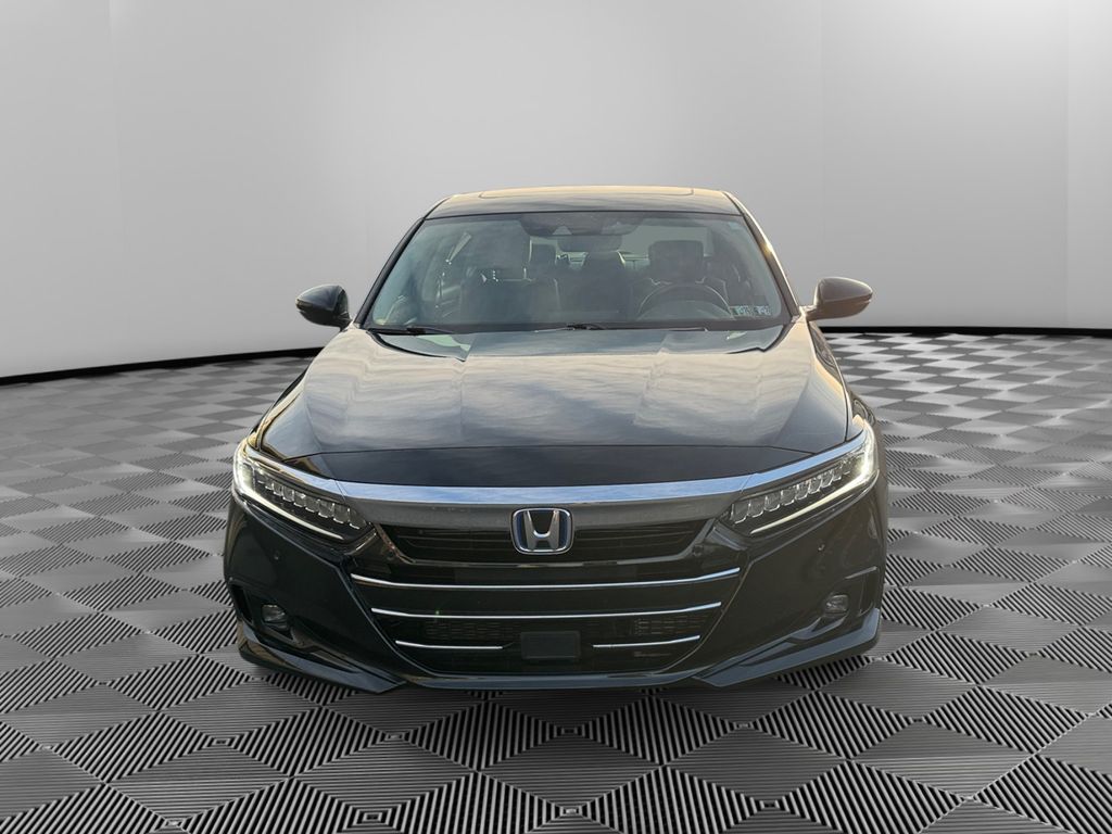 2022 Honda Accord Hybrid Touring photo 2
