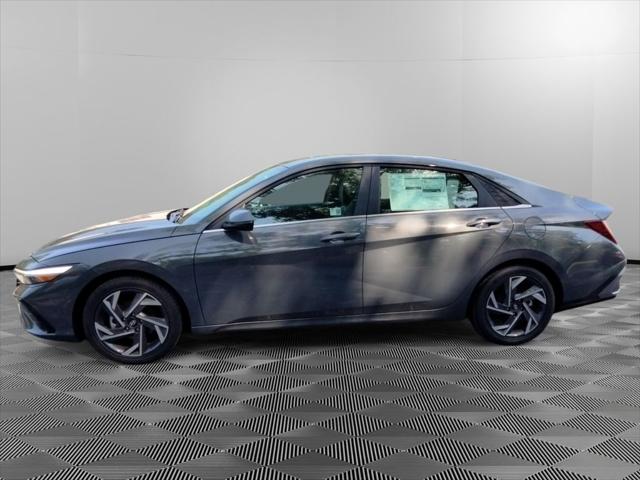 2025 Hyundai Elantra Hybrid Limited photo 4