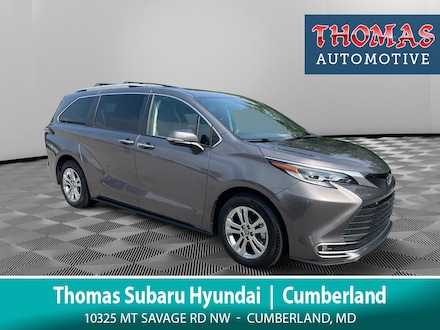 2022 Toyota Sienna Platinum 7 Passenger Van Passenger Van
