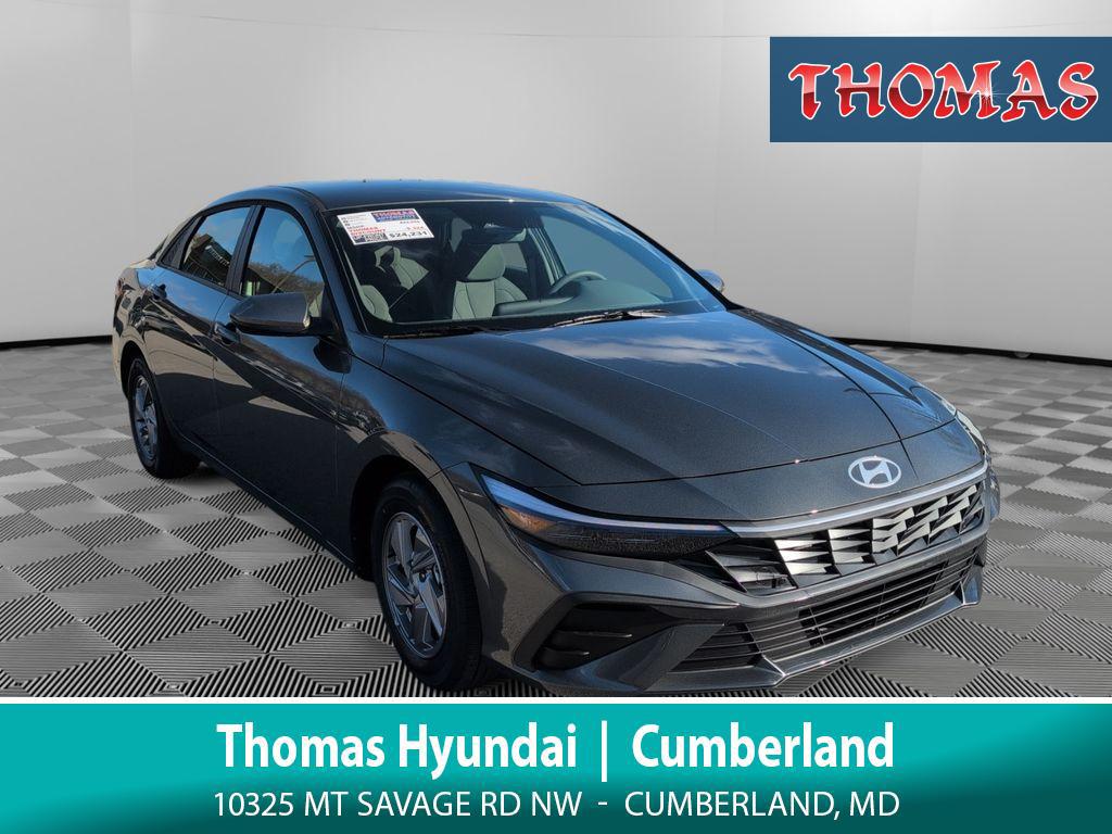 2026 Hyundai Elantra Base's photo